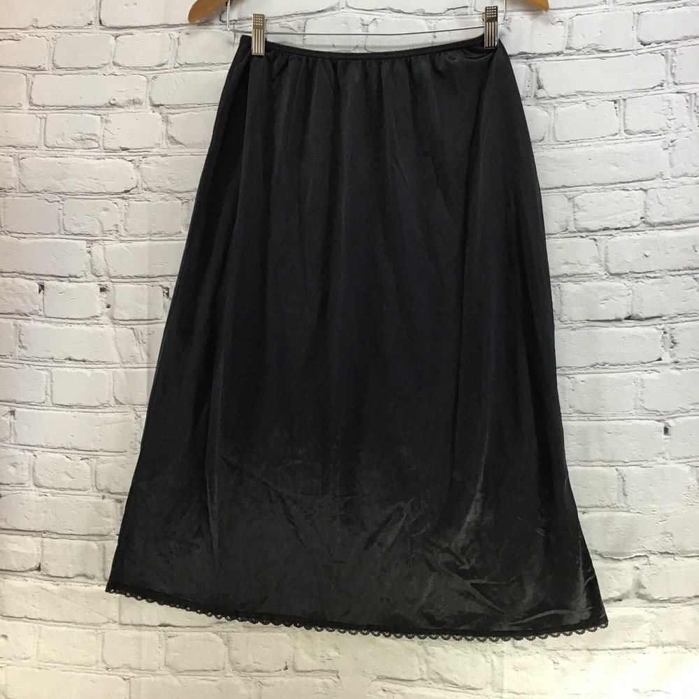 Warner's Vintage Slip Black Womens‎ Sz L